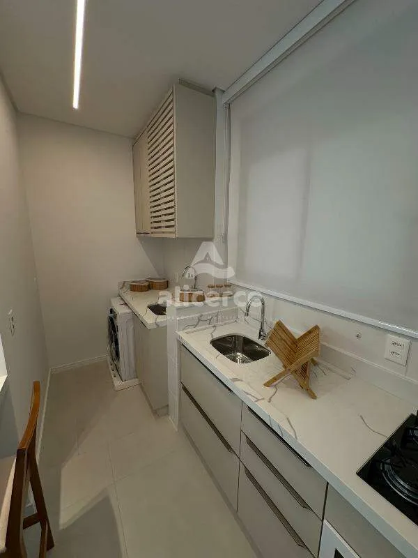 Imagem Apartamento à venda com 2 quartos 1 suíte, 59,49m² em Coqueiros Florianópolis