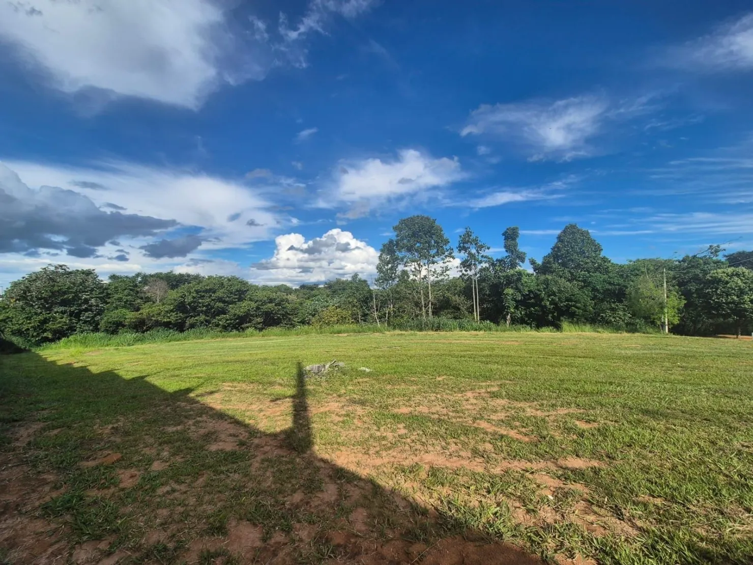 Imagem Terreno de 1219m² no Condomínio Colonial Village 2, ao Lado da Área Verde, em Localização Privilegiada!