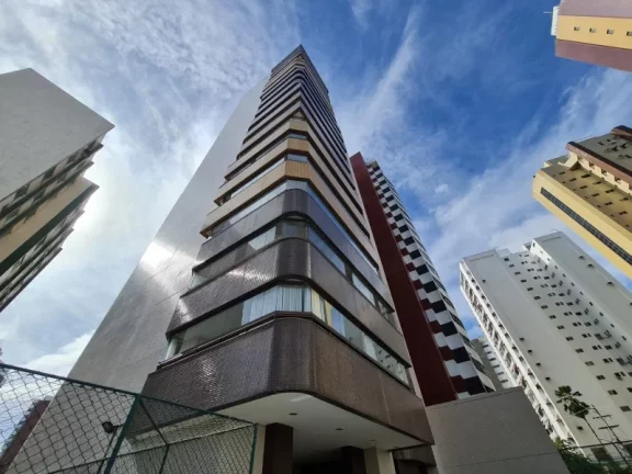 Imagem A 5ª Avenida Imóveis Selecionou esse Excelente apartamento á venda na Graça com 4 quartos sendo 4 suítes, closet c/ 179,74m² de área privativa: