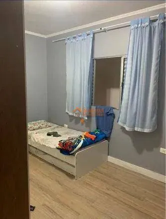 Imagem Sobrado com 3 dormitórios à venda, 352 m² por R$ 585.000,00 - Jardim Presidente Dutra - Guarulhos/SP