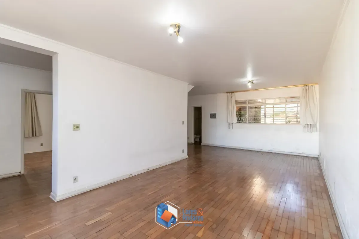 Imagem Sobrado para venda em Parque Jabaquara com 3 quartos, 257m²