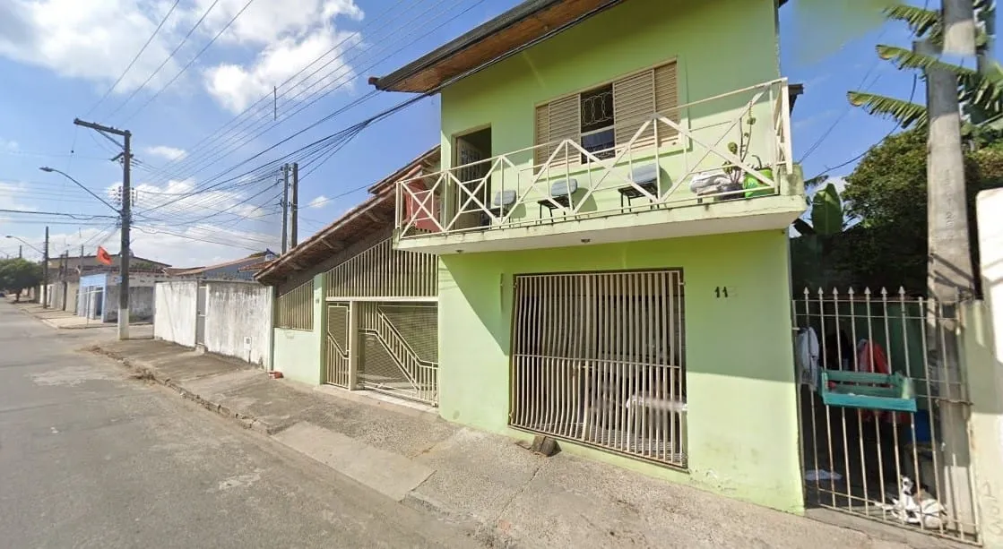 Imagem Oportunidade Imperdível: Propriedade Comercial com 644m² de Área Construída, Ideal para Pousada ou Hostel, à Venda