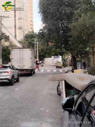 Imagem PREDIO EM CONSTRUCAO AO LADO DO METRO NAS PERDIZES - SP