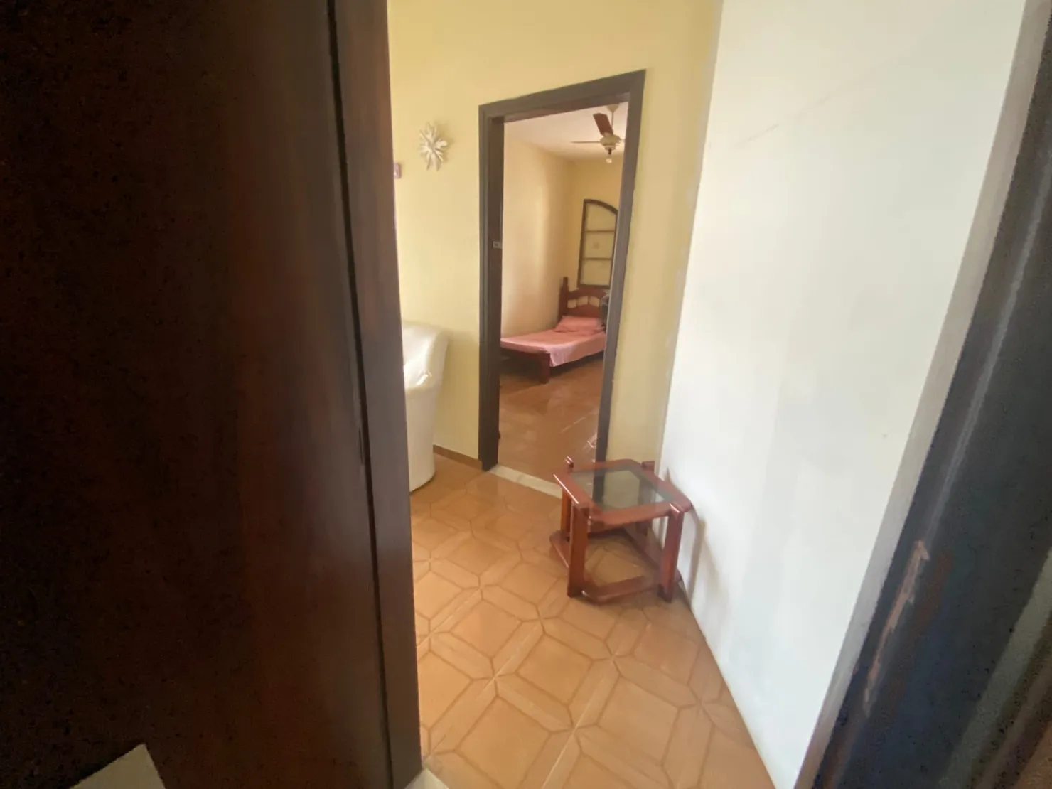 Imagem Comercial à venda 3 Quartos, 1 Suite, 2 Vagas, 200M², Ponte Alta, Aparecida - SP