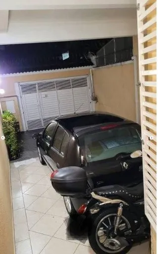 Imagem Casa à venda com 4 dorms e 4 vagas - Campo Grande