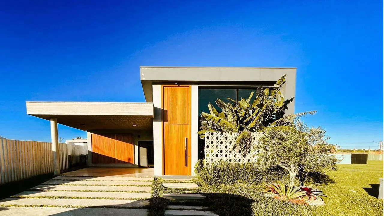 Foto do imóvel Casa de condomínio à venda em Torres, Centro, com 4 quartos, 221.55m2