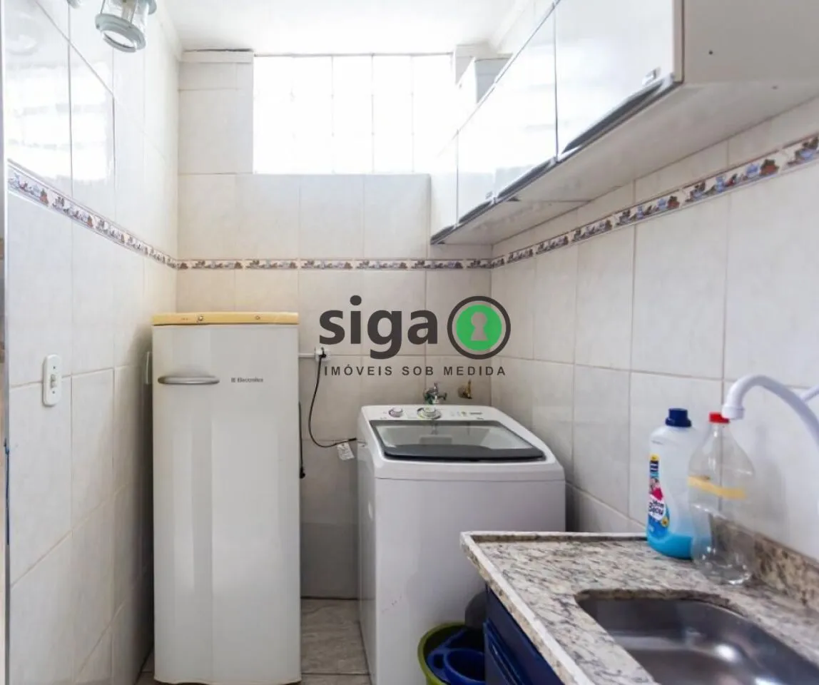 Imagem Casa com 3 Quartos, Suíte, Quintal e 2 Vagas em Região Residencial Tranquila