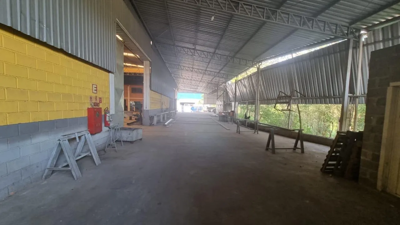 Imagem Barracão de 1498,40m² no Éden - Sorocaba