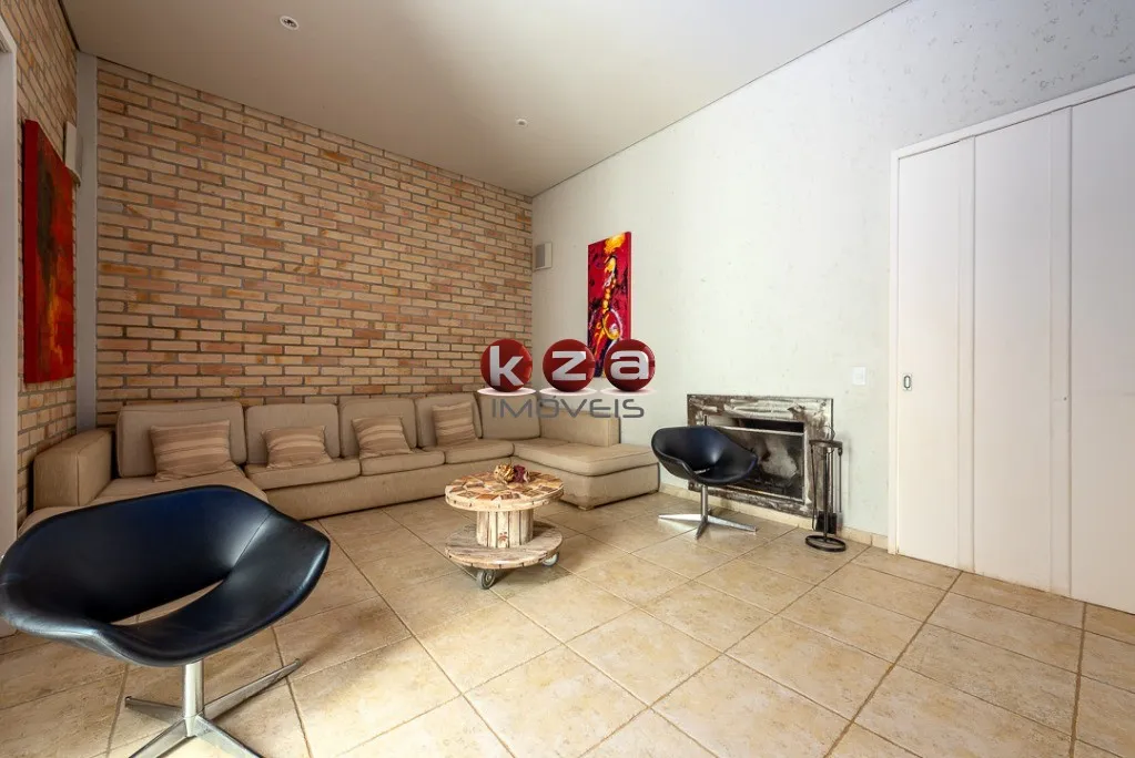 Imagem Luxuosa mansão de alto padrão a venda no Condomínio Terras de São José em Itu- SP, com 5 suítes, amplo gourmet com piscina e 1.500m² de área.
