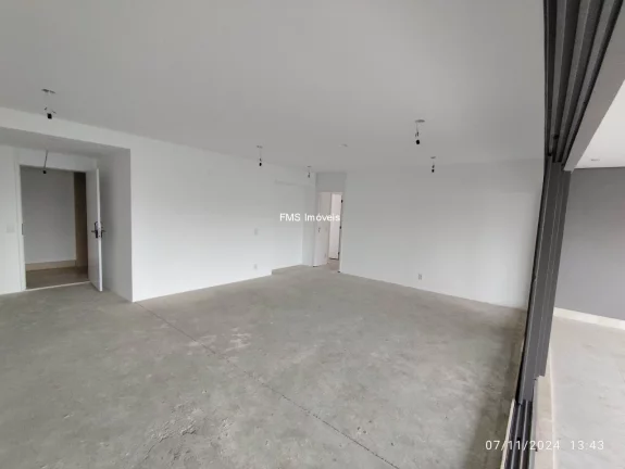 Imagem Apartamento com 244m² em Moema encontre o maior estoque Cyrela na Zona Sul! Explore em www.fmsimoveis.com.br