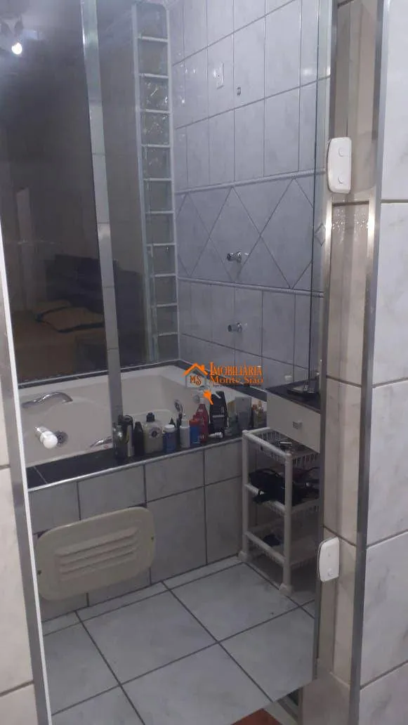 Imagem Sobrado com 3 dormitórios à venda por R$ 679.000,00 - Parque Flamengo - Guarulhos/SP