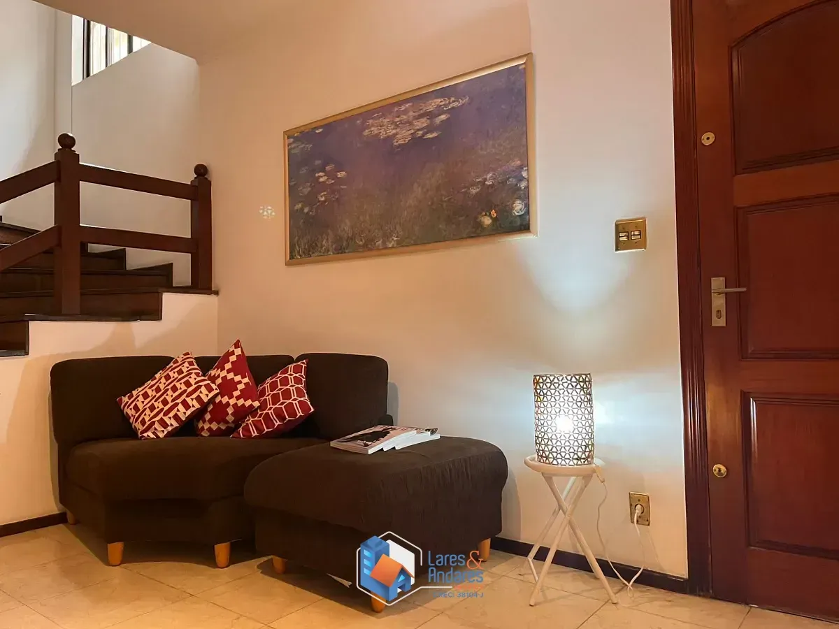 Imagem Sobrado para venda em Vila Clementino com 3 quartos, sendo 1 suíte, 178m²