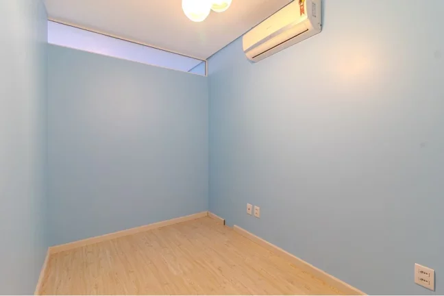 Imagem Sala para venda no bairro Menino Deus em Porto Alegre