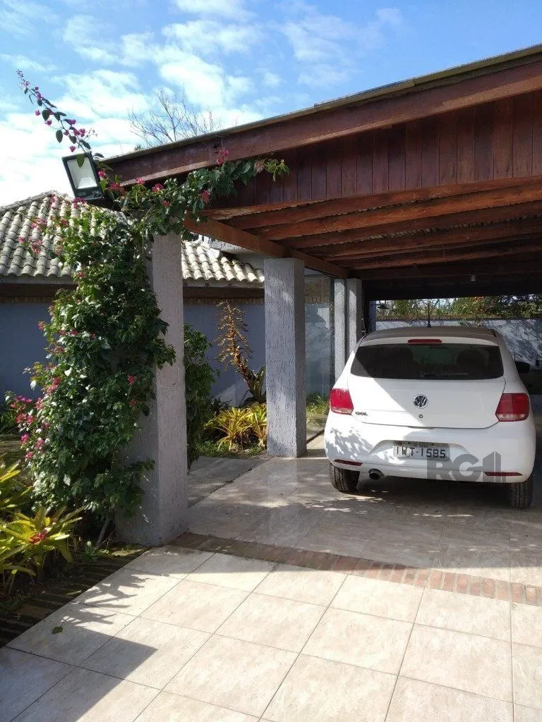 Imagem Casa de Condomínio em Martinica
