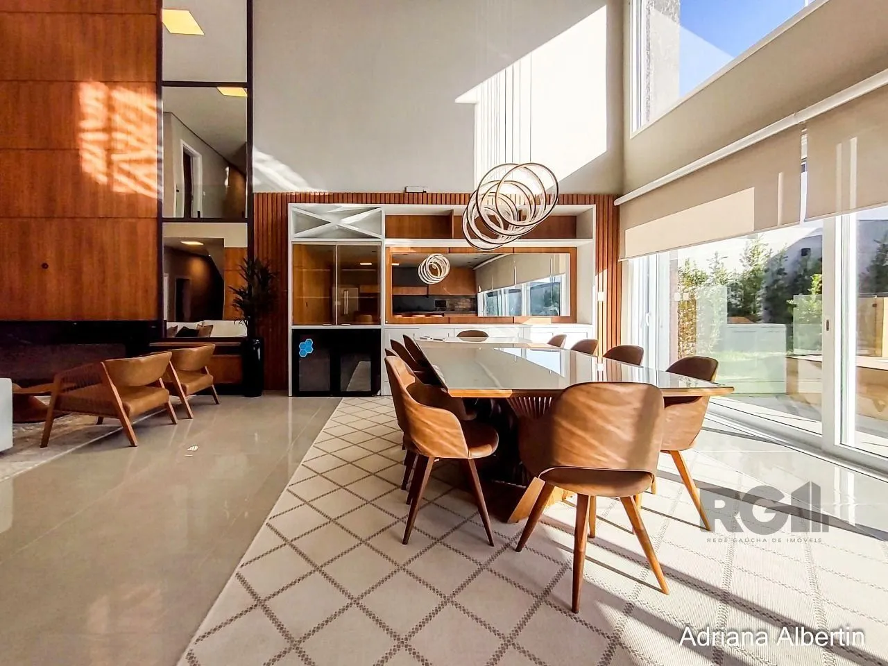 Imagem Casa Condominio para Venda - 266.44m², 4 dormitórios, sendo 4 suites, 2 vagas - Alphaville