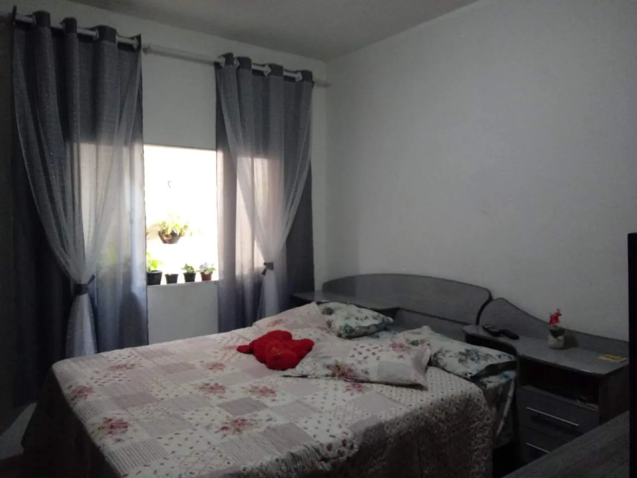 Imagem 3CASAS NO TERRENO+1 CASA DE 3 QUARTOS MUITO AMPLA COM SUÍTE+8VAGAS
