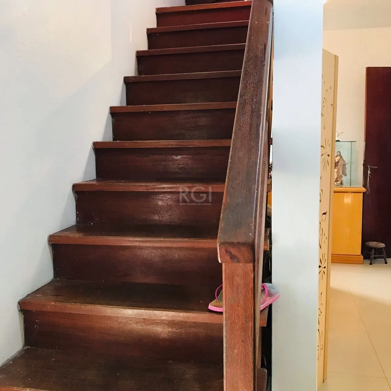 Imagem Casa para Venda - 279m², 6 dormitórios, sendo 2 suites, 3 vagas - Cavalhada, Poa