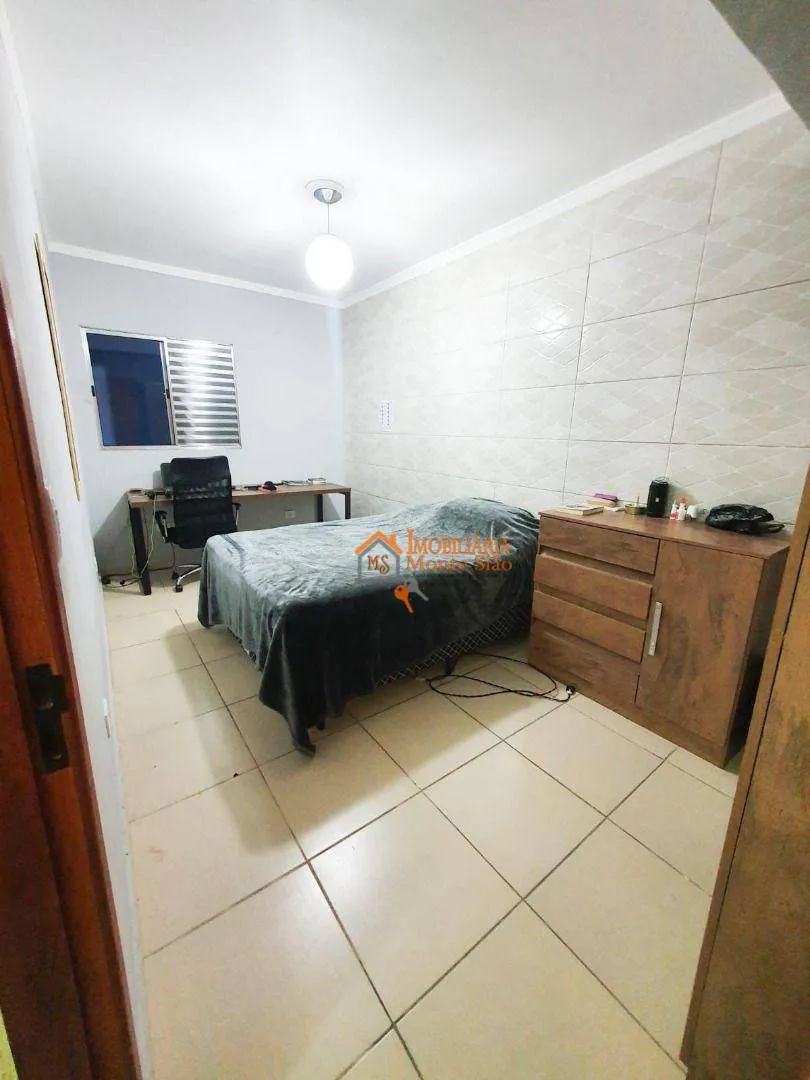 Imagem Sobrado com 3 dormitórios à venda, 360 m² por R$ 550.000,00 - Água Chata - Guarulhos/SP