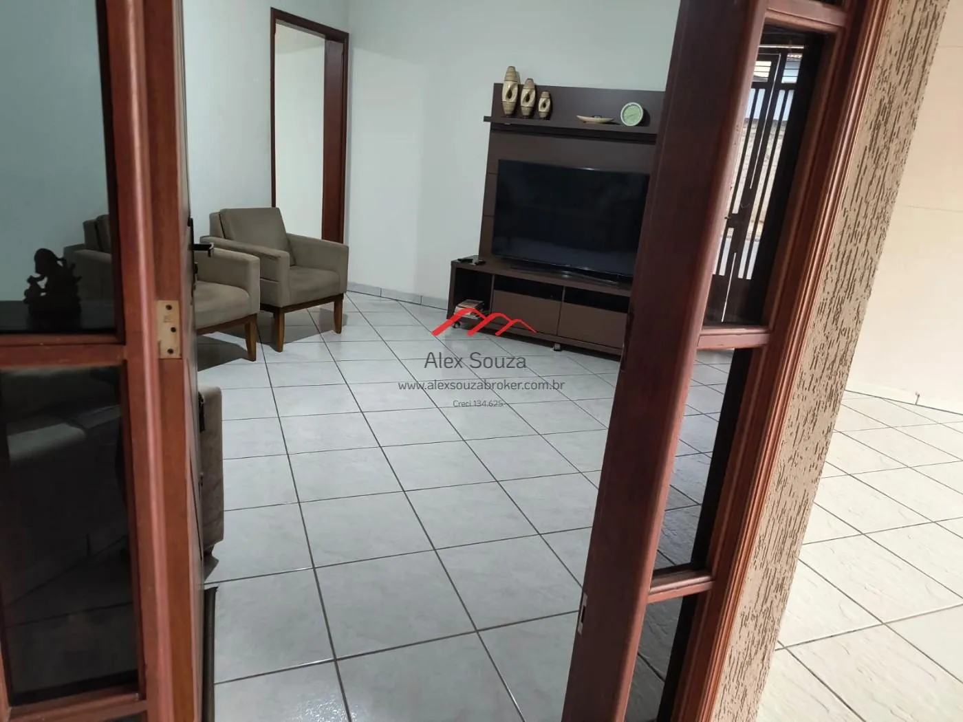 Imagem Casa para Venda em Sumaré, Jardim Macarenko, 3 dormitórios, 1 suíte, 2 banheiros, 2 vagas