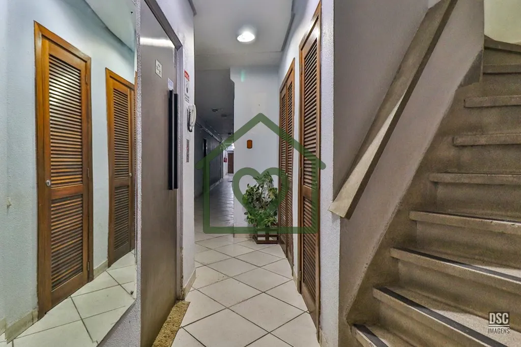 Imagem Localizado na Rua Demétrio Ribeiro, ao lado do Capitólio, este apartamento de 89m² reúne espaço...