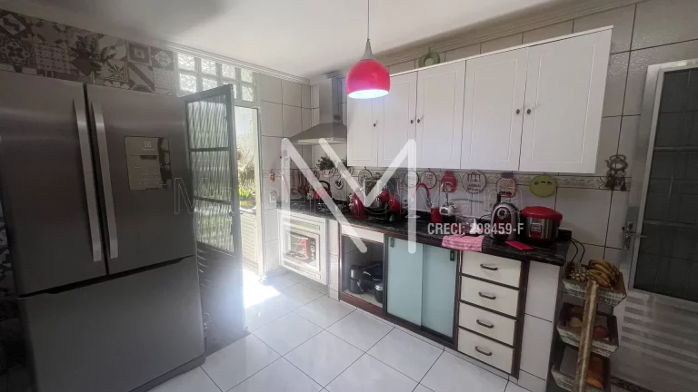 Imagem Casa à Venda 4 Quartos 1 Suíte 225m² - Bairro Monte Castelo