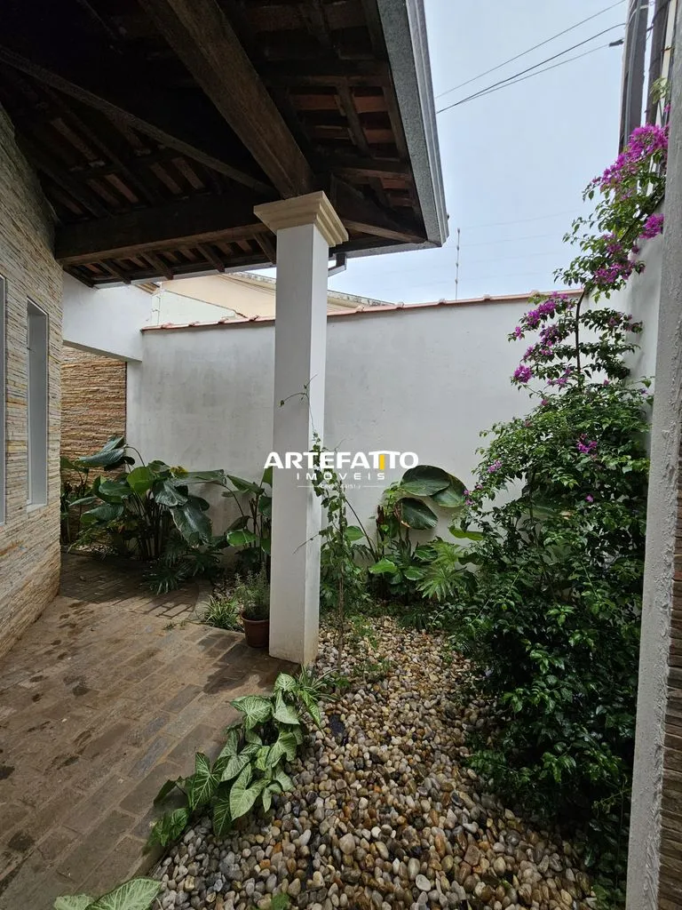 Imagem Casa com 3 dormitórios no Prolongamento Jardim Lima