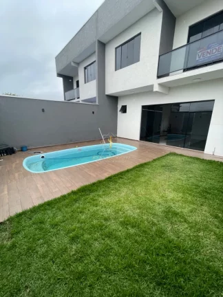 Imagem Sobrado com piscina para venda em Guaratuba(Coroados), 600m do mar!
