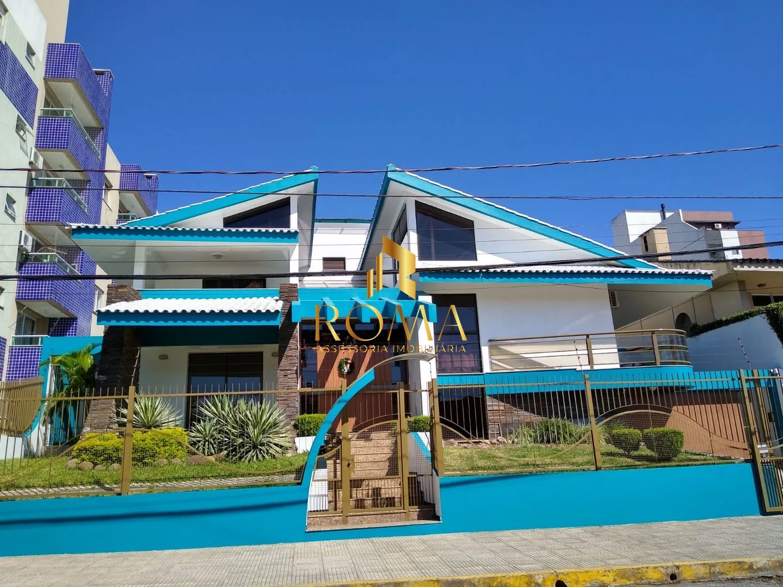 Imagem Casa 6 dormitórios à venda Nossa Senhora de Lourdes Santa Maria/RS