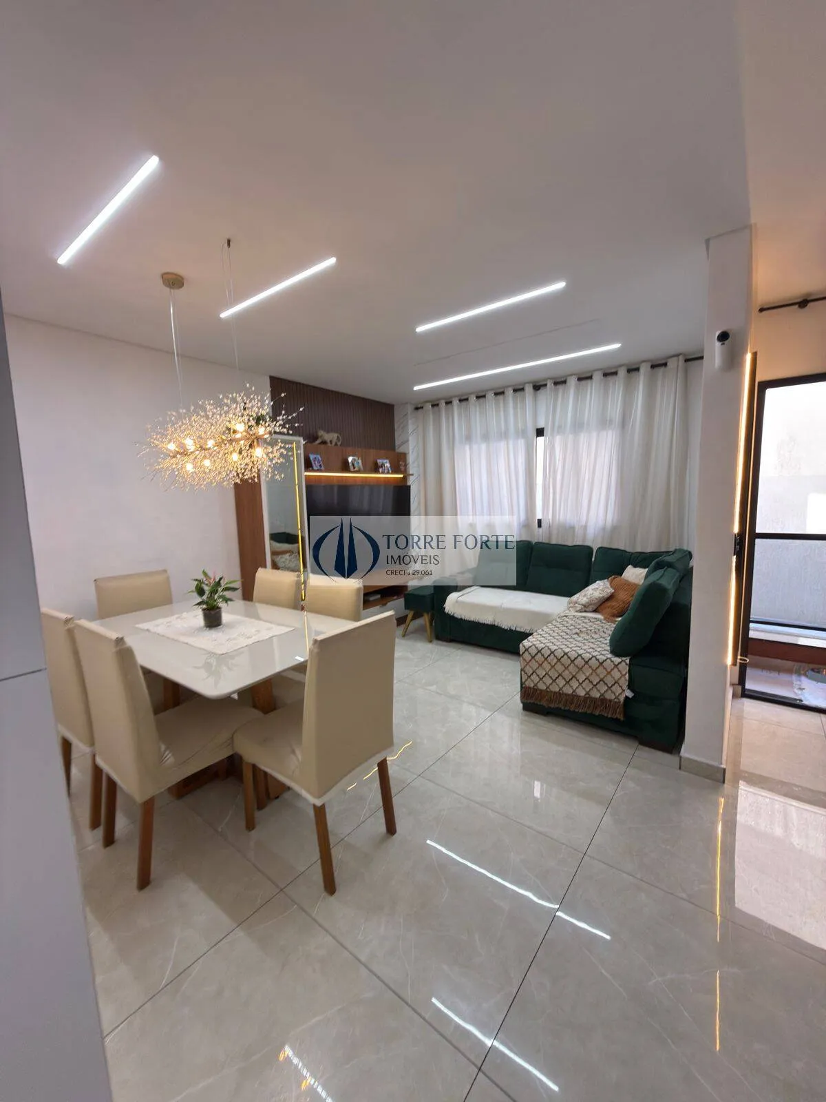 Imagem Maravilhoso sobrado 180 m² 3 dormitórios sendo 1 suíte 2 vagas, Vl. Matilde
