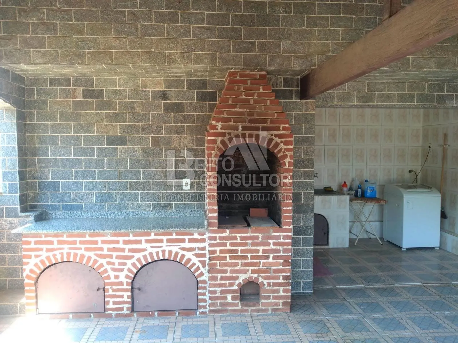 Imagem Vendo Linda Casa Duplex no Bandeirantes, 2 Qts, Suíte, Vaga, Terraço, churras, 157 m² Bandeirantes-São Gonçalo