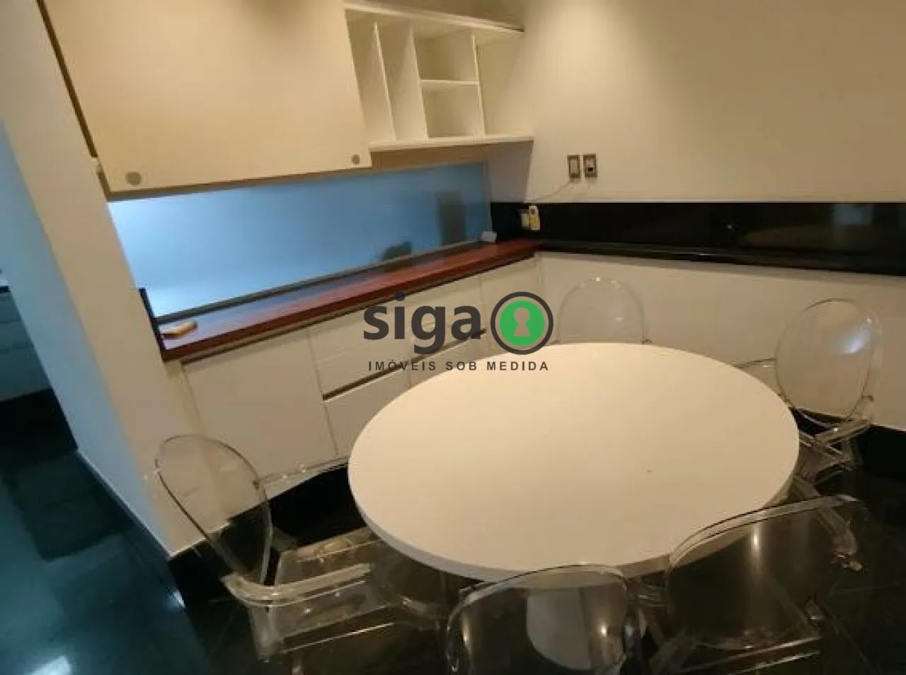 Imagem Apto para locação com 512m², 4 suites, Semi mobiliado na Vila Nova Conceição, 8 vagas