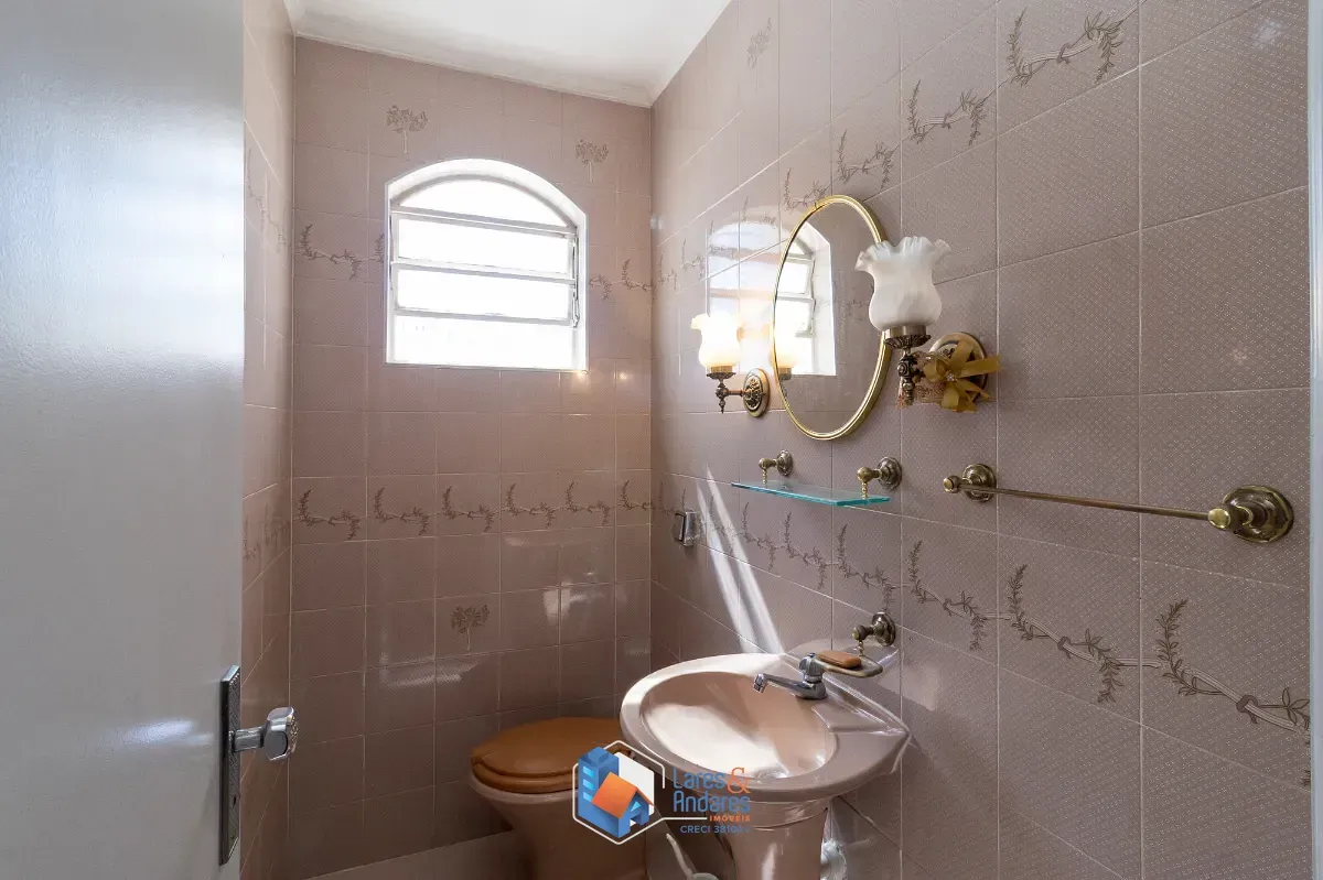 Imagem Sobrado para venda em Vila Santa Maria com 3 quartos, sendo 1 suíte, 166m²