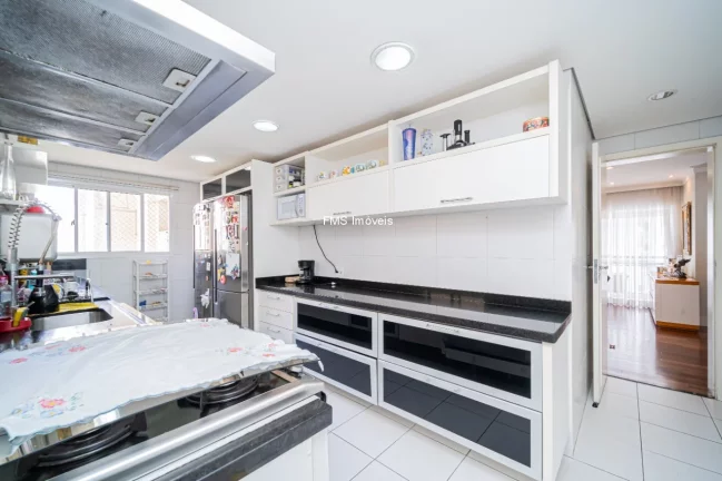 Imagem 3 Dormitórios e 3 suítes à venda no Brooklin de 170m²