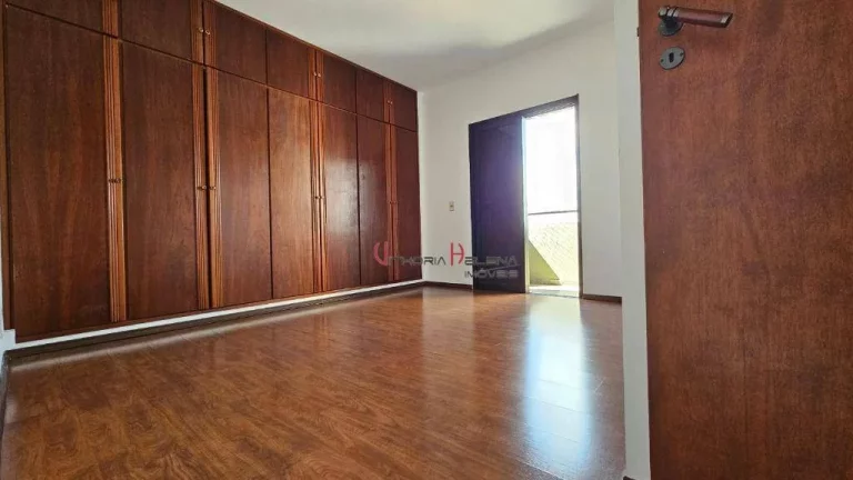 Imagem Apartamento com 3 dormitórios para alugar, 190 m² por R$ 4.564/mês - Edifício Europa - Itatiba/SP