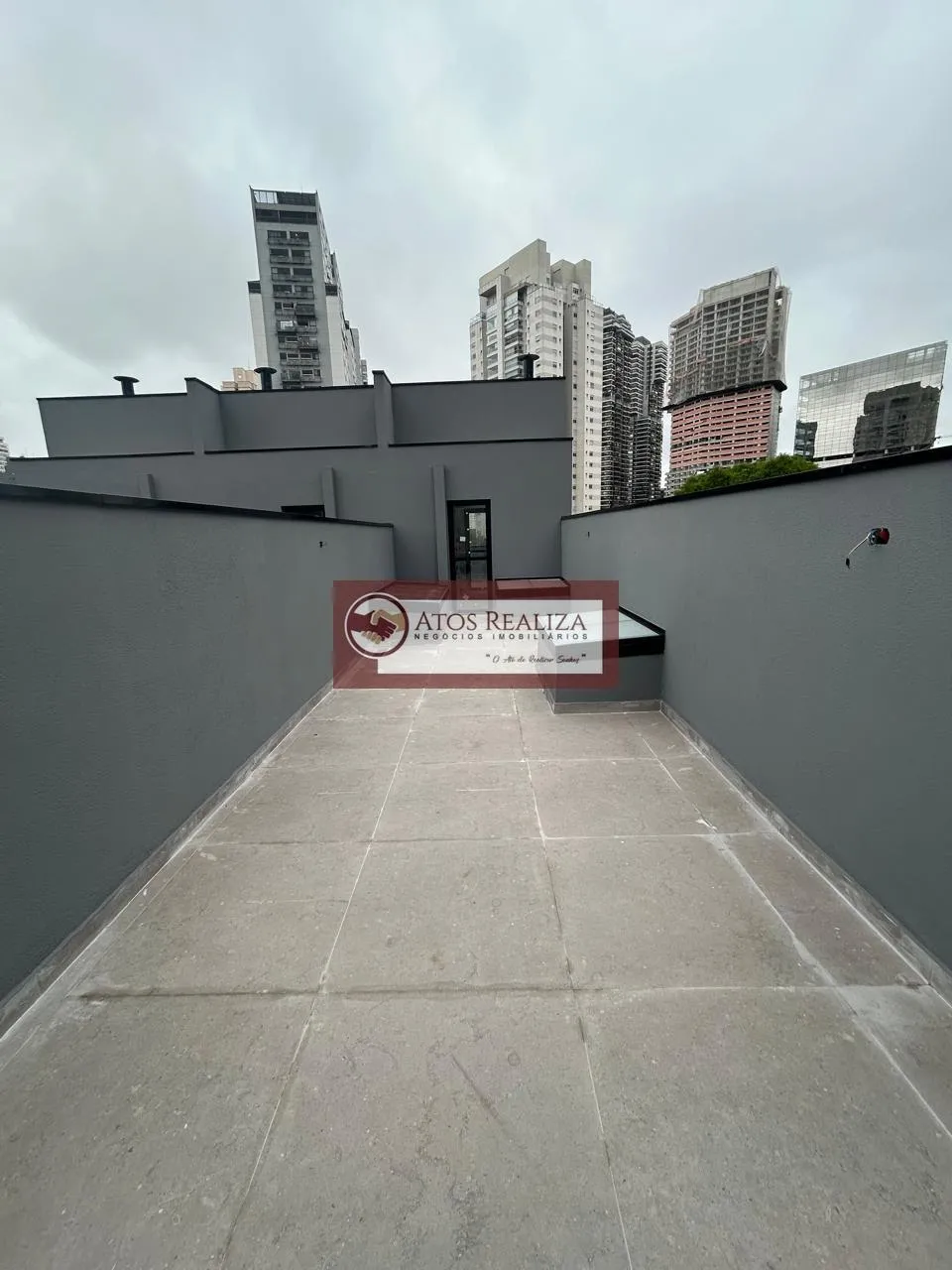 Imagem Sobrado em Santo Amaro, SP: 3 Suítes e 135m² à Venda