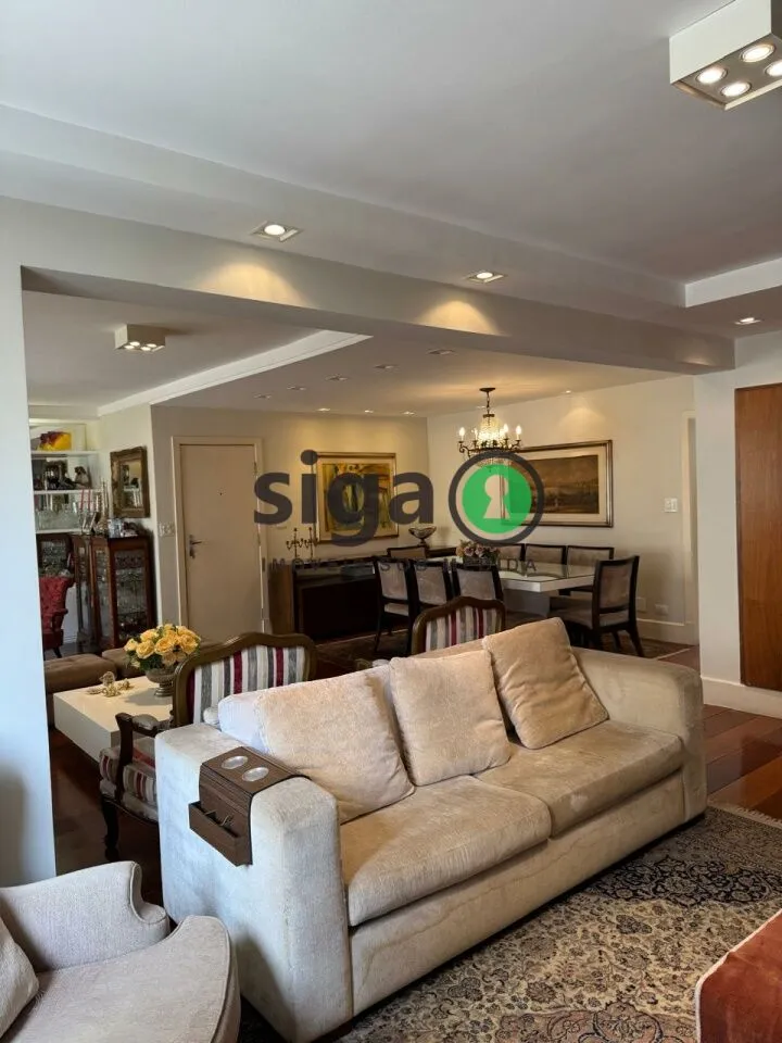 Imagem Apartamento de 170m² com 4 quartos - 3 vagas - Moema - São Paulo/SP