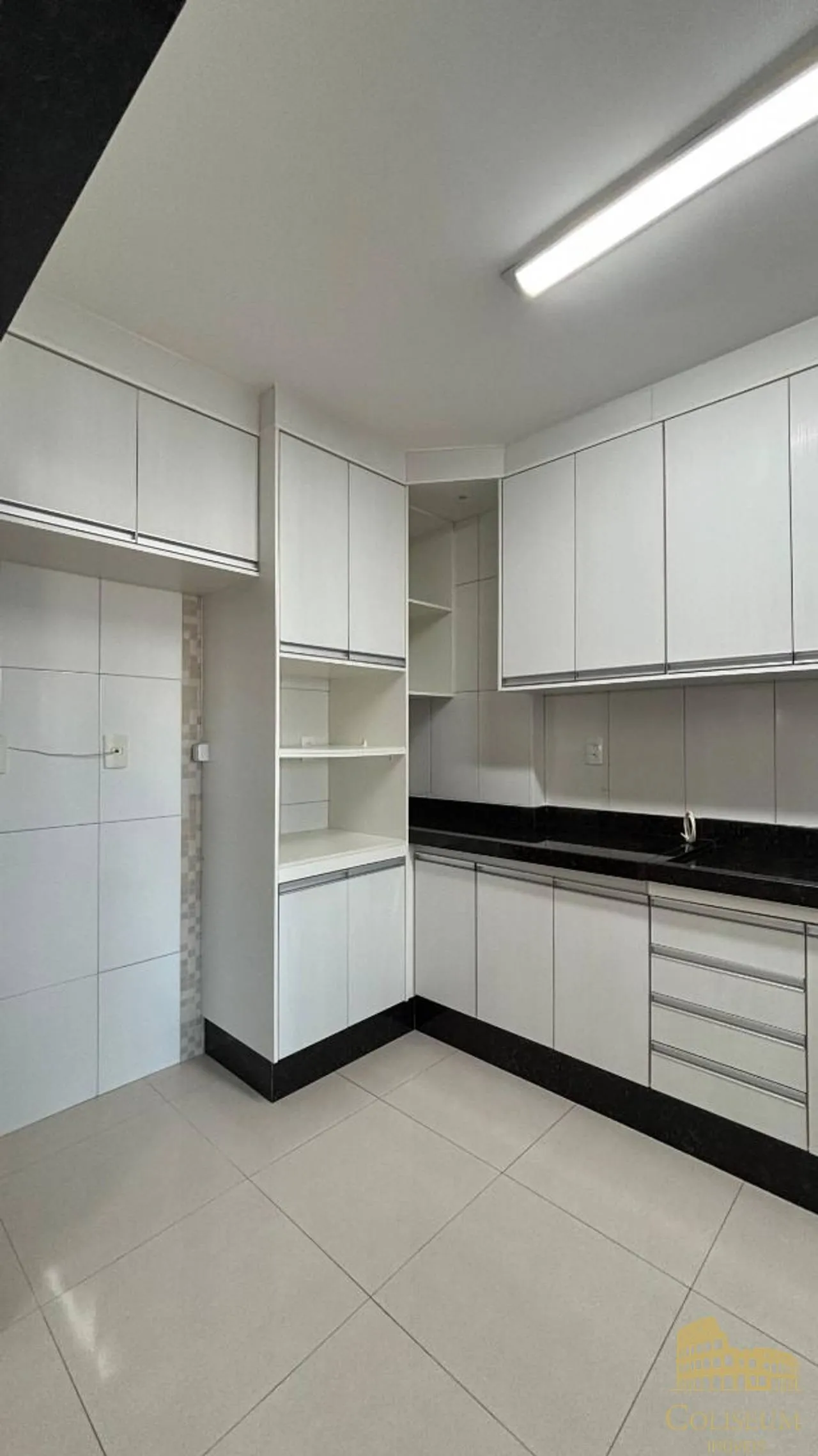 Imagem Lindo Apto 2 Dorms c/1 Suíte, 2 Vagas, Lazer, Sacada envidraçãda