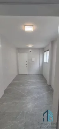 Imagem Apartamento Garden amplo, 03 quartos c/suíte, silencioso, ensolarado dia todo, no Juveve em Curitiba PR