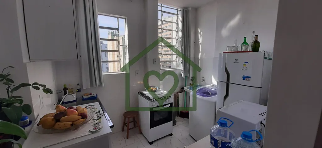 Imagem Lindo apartamento no último andar do prédio e na parte mais alta do Centro Histórico. 
 
Imóvel ...