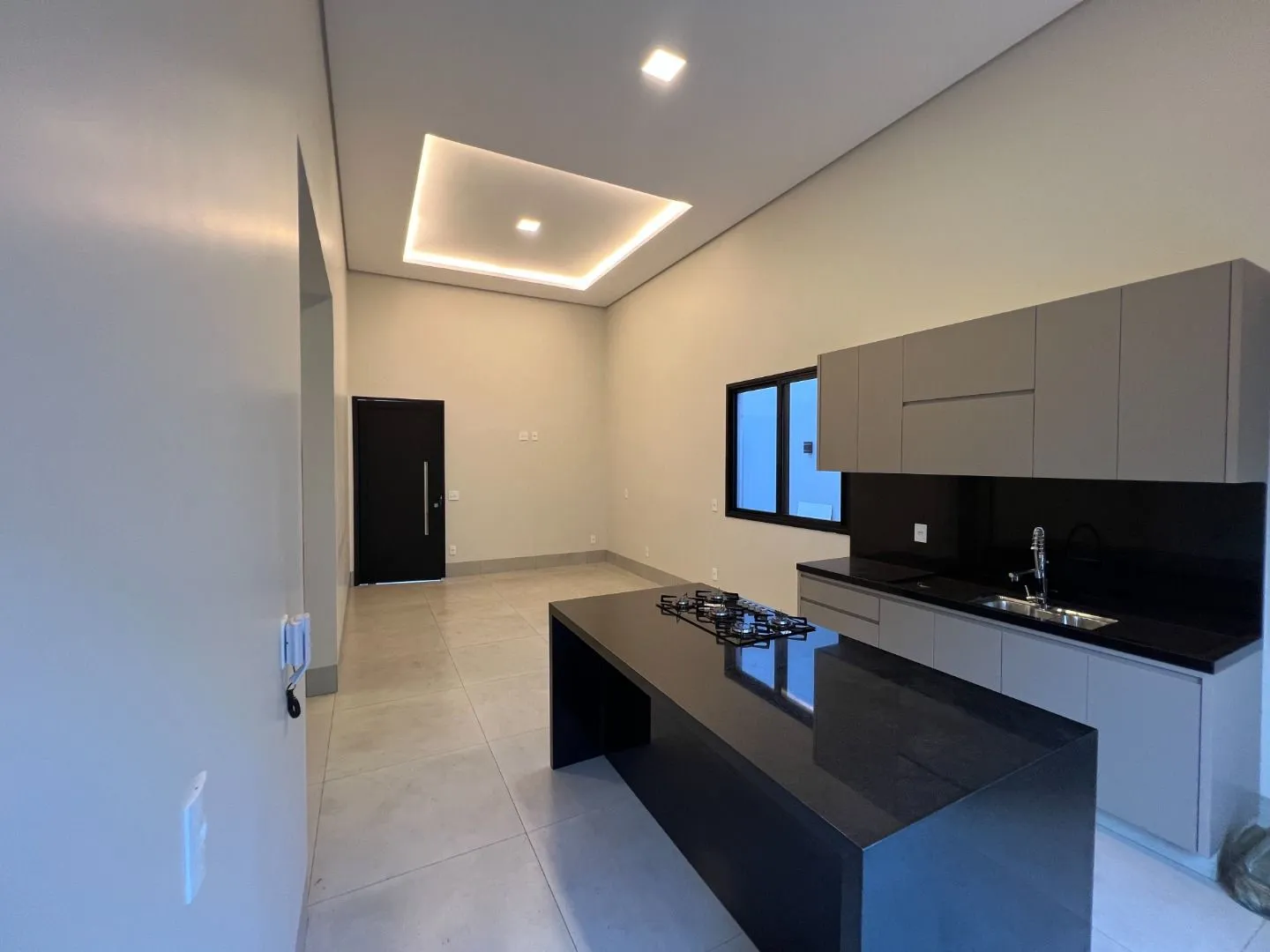 Imagem Casa com 3 dormitórios à venda, 112 m² por R$ 590.000,00 - Jardim Vitória - Patos de Minas/MG