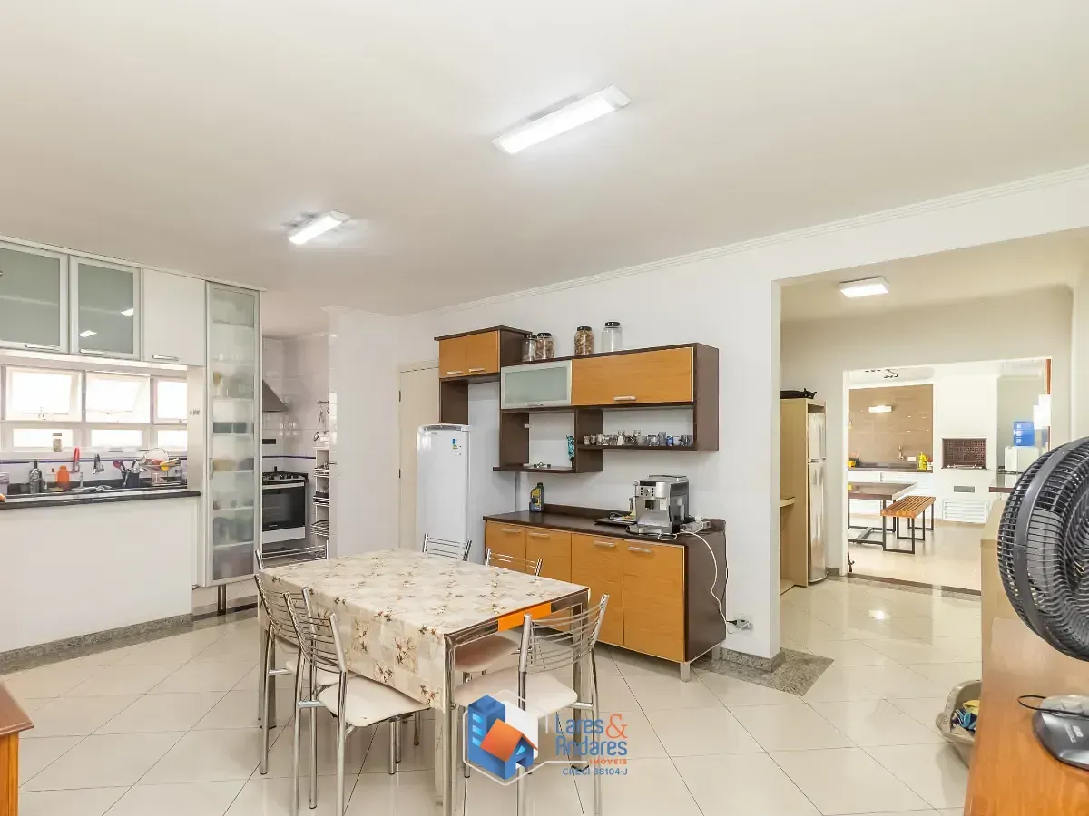 Imagem Sobrado para venda em Jardim Virginia Bianca com 3 quartos, sendo 3 suítes, 316m²