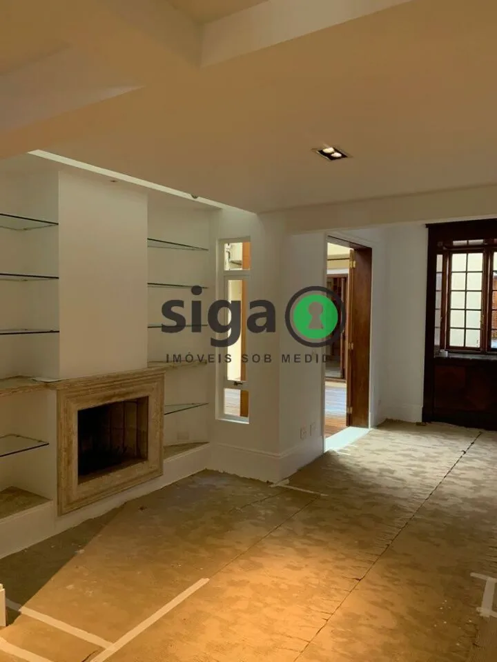 Imagem Casa Sobrado á Venda - 300 m², 3 suítes, 2 vagas no Jardim Paulistano !