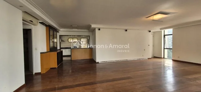 Imagem Apartamento à venda no Edifício Biarritz, com vista encantadora para o sol nascente acima das copa...