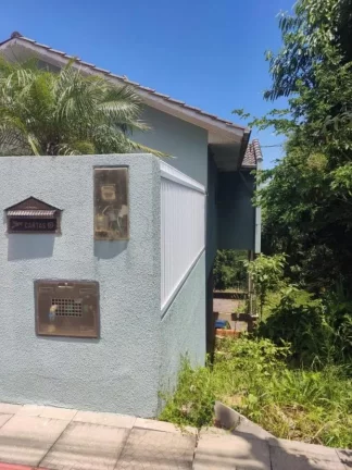 Imagem Casa para Venda em Concórdia, Parque Exposições, 3 dormitórios, 1 suíte, 1 banheiro, 3 vagas