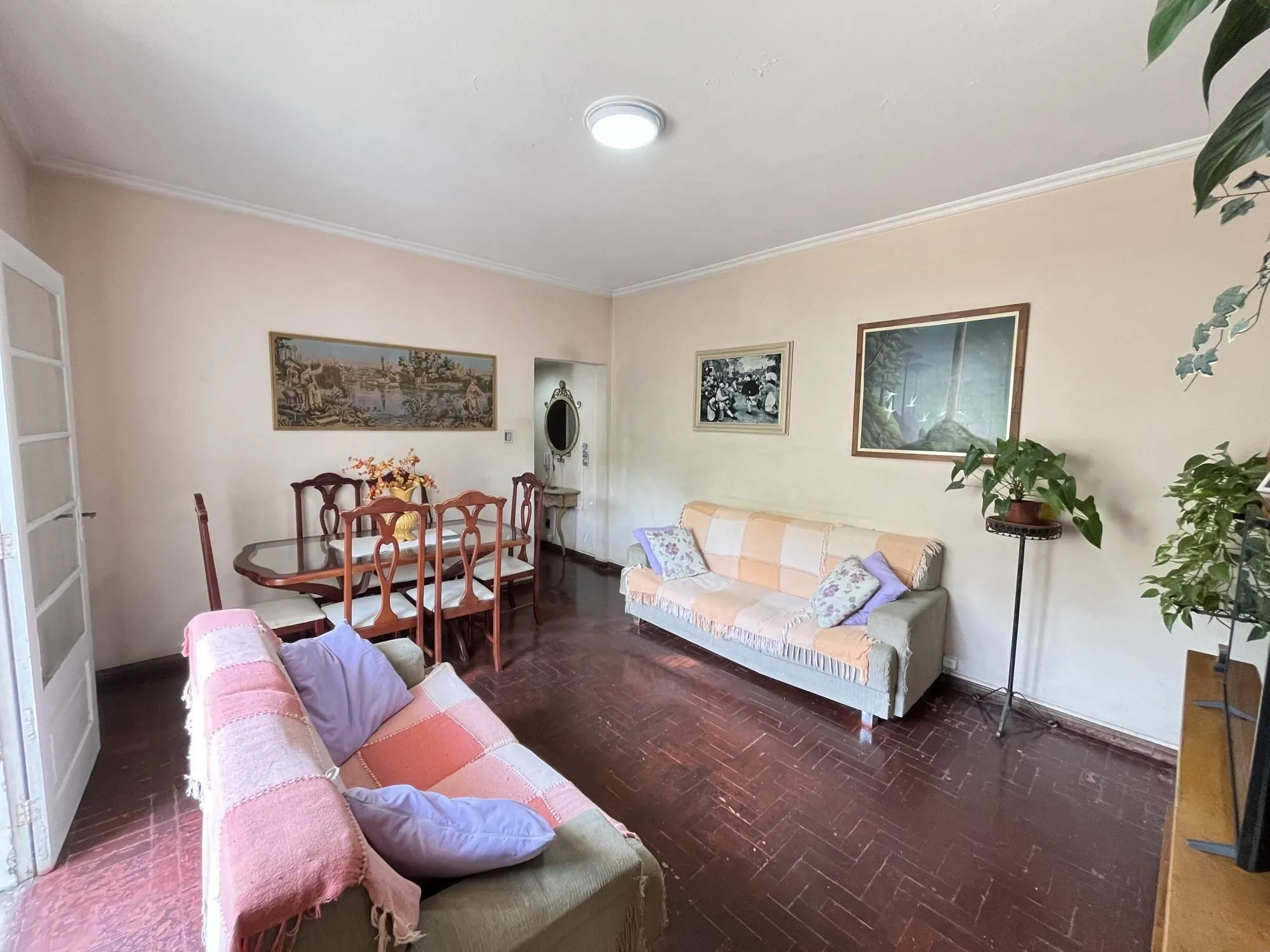 Imagem Apartamento de 3 quartos com dependência de empregada bairro Moinhos de Vento