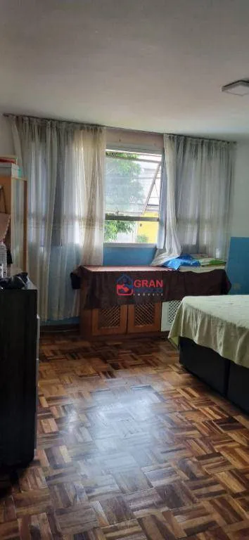 Imagem Casa espaçosa à venda - Novo Mundo Curitiba/PR