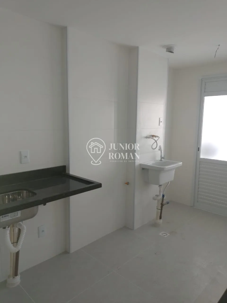 Imagem APTO 3 DORM l SUITE l VARANDA l 100M DA PRAIA l - GUARUJA / SP