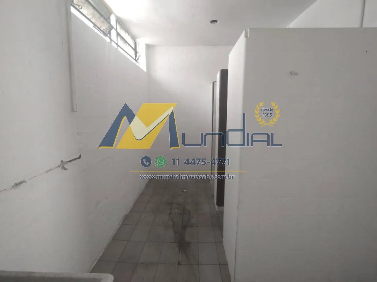 Imagem Galpão para Alugar com 944m² e 70 vagas!!!