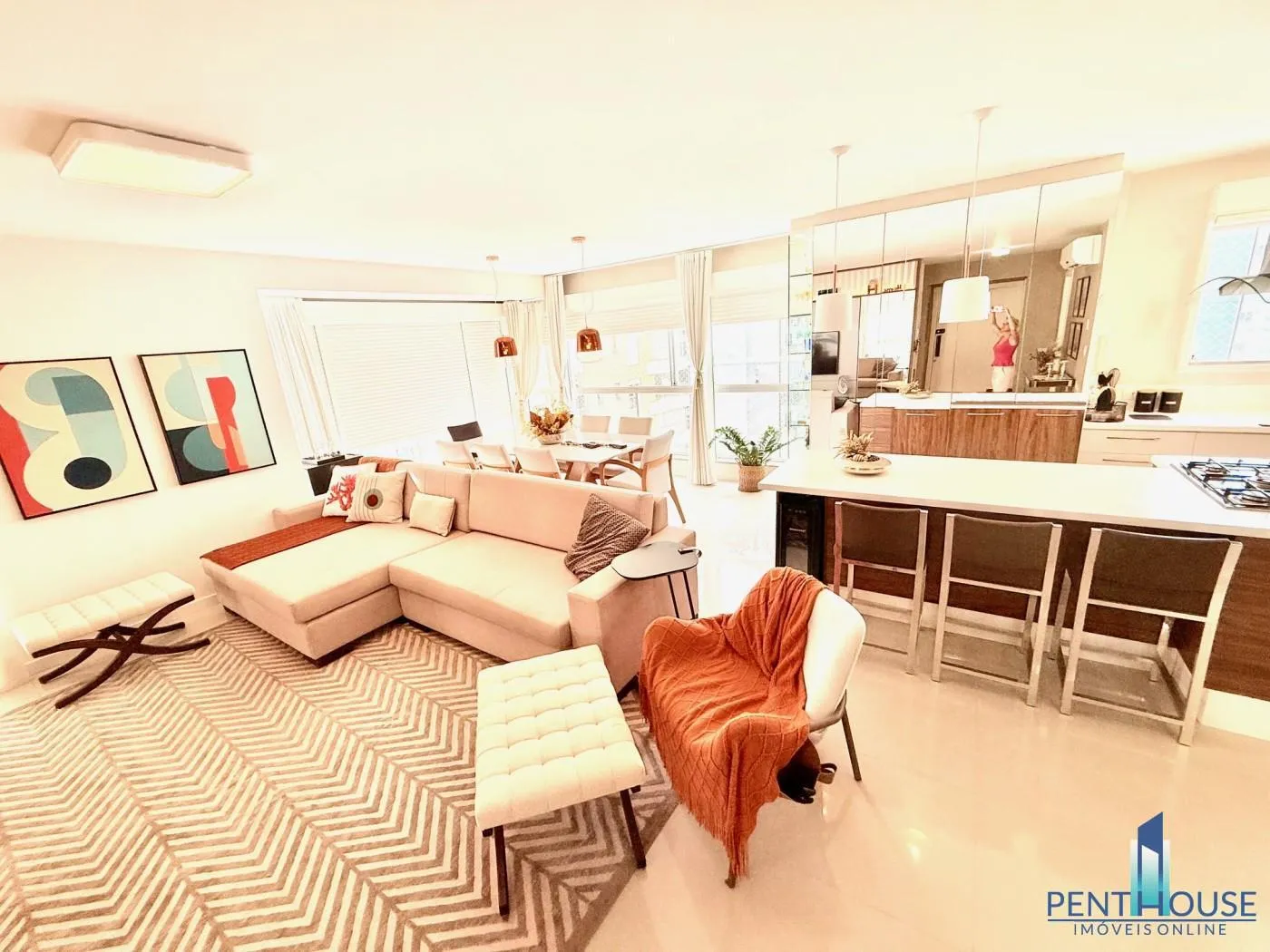 Imagem Apartamento Quadra Mar para Venda em Balneário Camboriú, CENTRO, 3 dormitórios, 3 suítes, 4 banheiros, 4 vagas