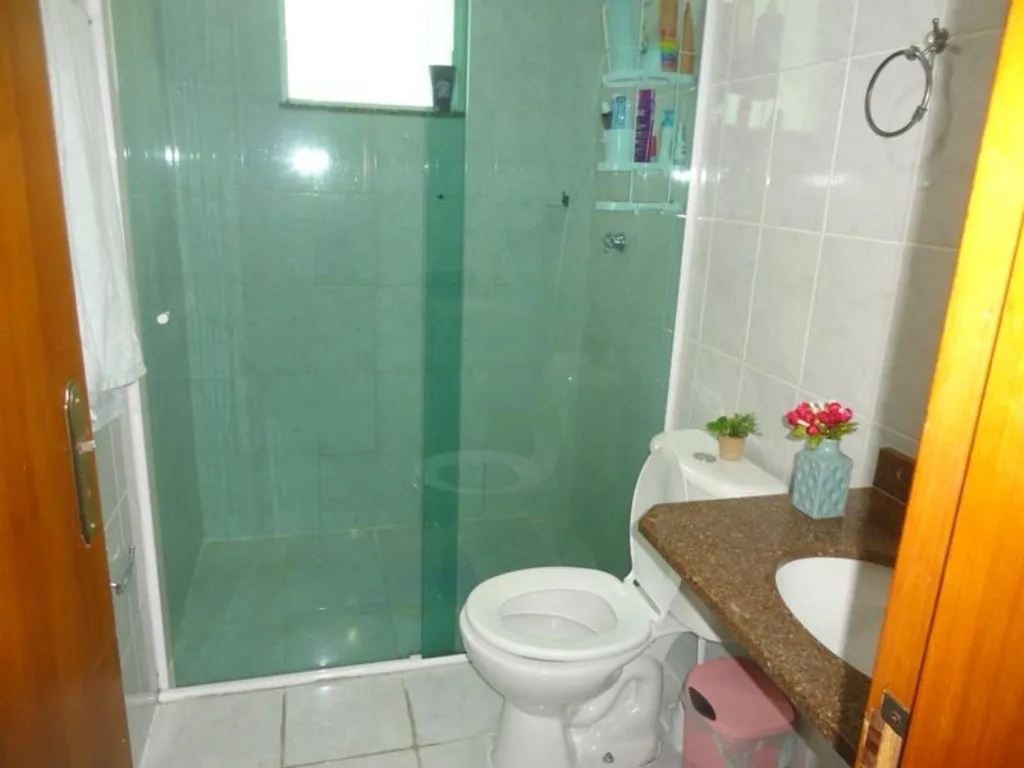 Imagem Sobrado para locação em São Bernardo do Campo-SP, bairro Demarchi: 3 quartos, 1 suíte, 3 banheiros, 4 vagas, 236m².